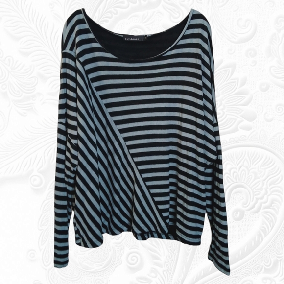 Cut Loose Cozy Feel Grey & Black Long Dolman Sleeved Multi-Striped Top - Picture 1 of 3